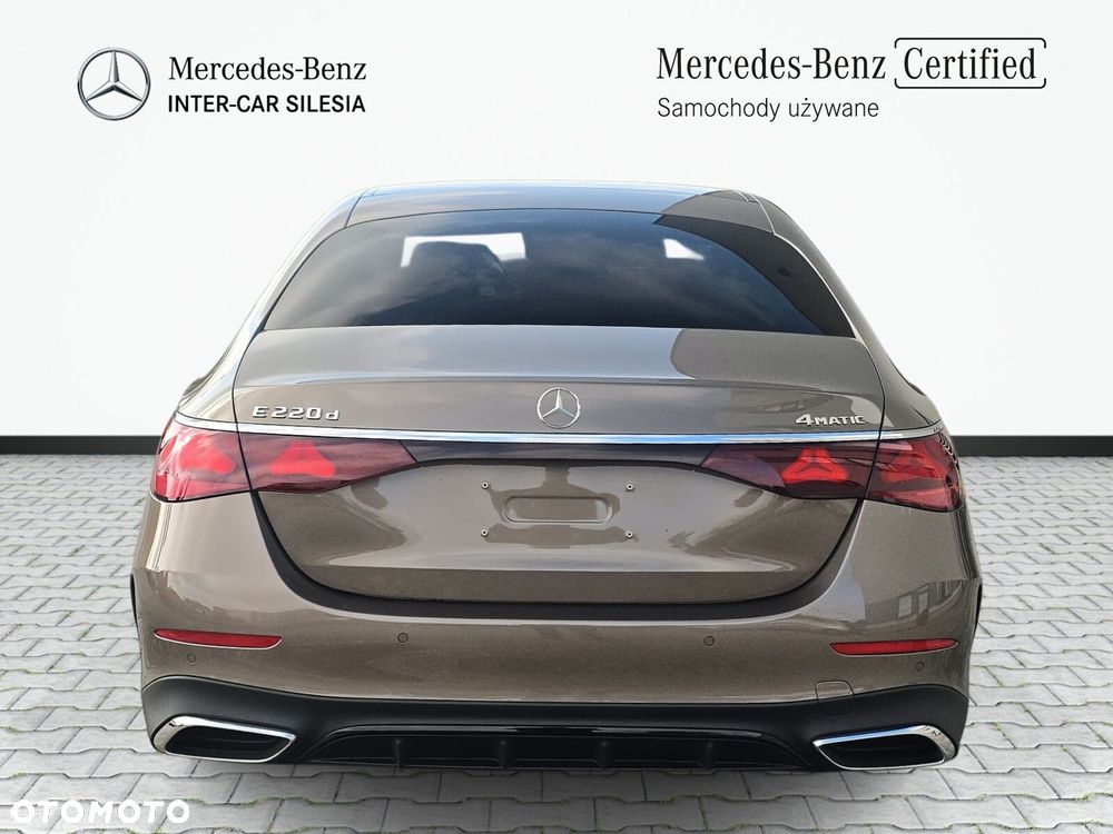 Mercedes-Benz Klasa E - 7