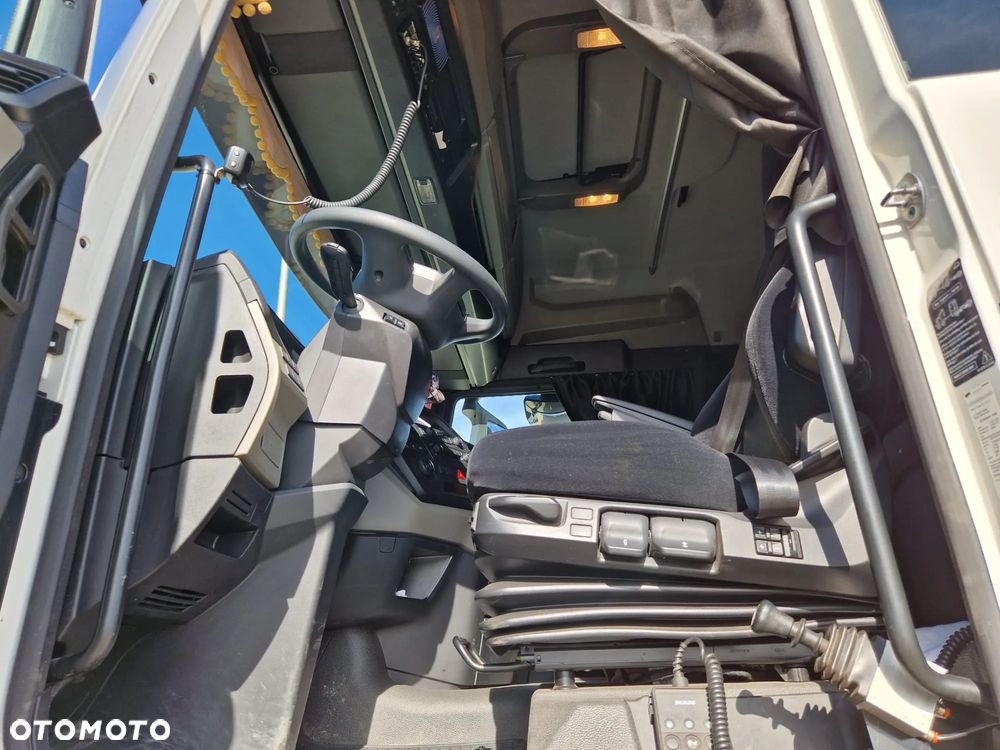MAN TGX 18.480 4x4H +hydraulika - 26