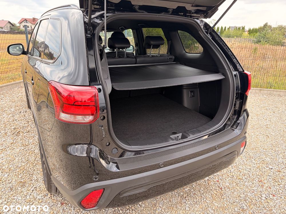 Mitsubishi Outlander 2.0 2WD CVT Diamant Edition+ - 14