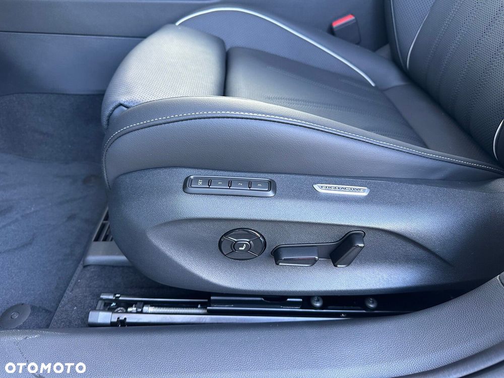 Volkswagen Passat 1.5 TSI EVO Elegance DSG - 12