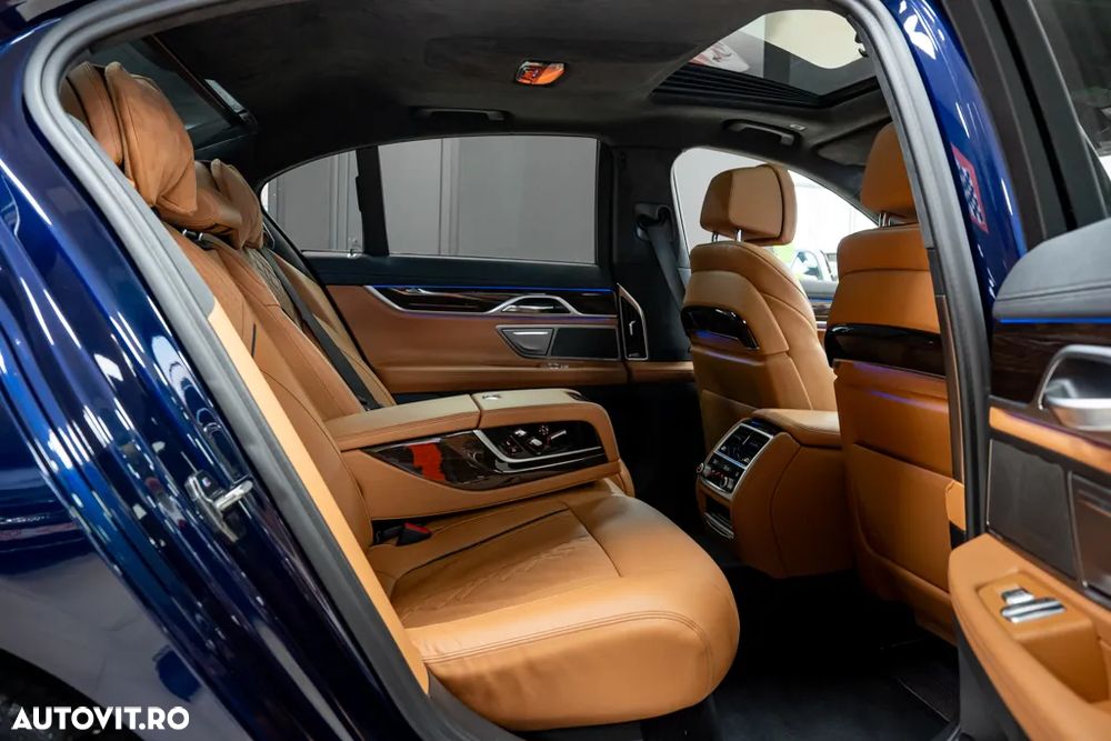 BMW Seria 7 - 28