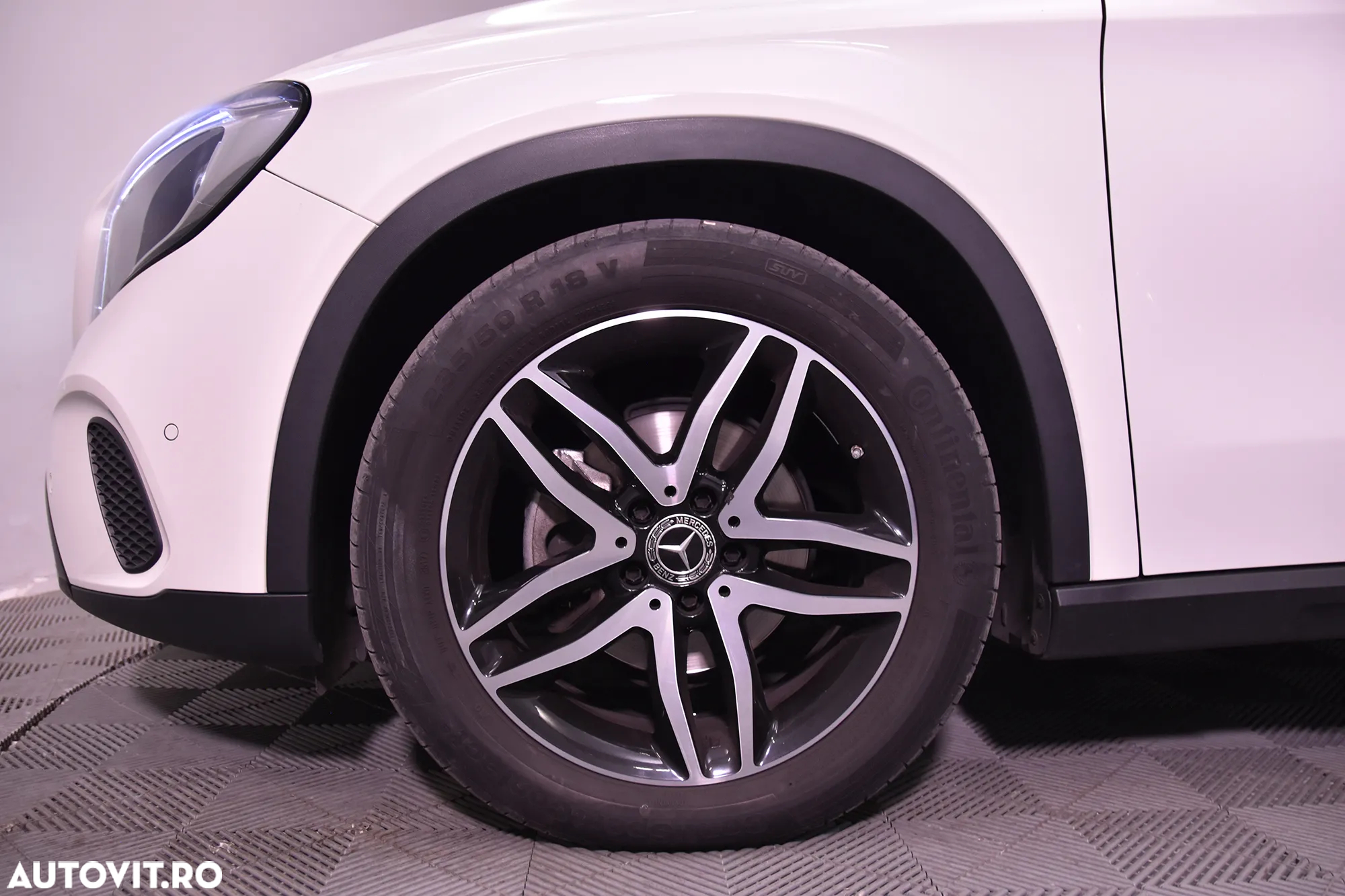 Mercedes-Benz GLA 220 d 4MATIC Aut. - 13