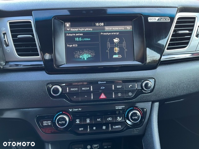 Kia Niro 1.6 GDI Hybrid L Business Line - 27