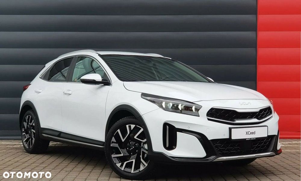 Kia XCeed 1.6 T-GDI Business Line DCT - 4