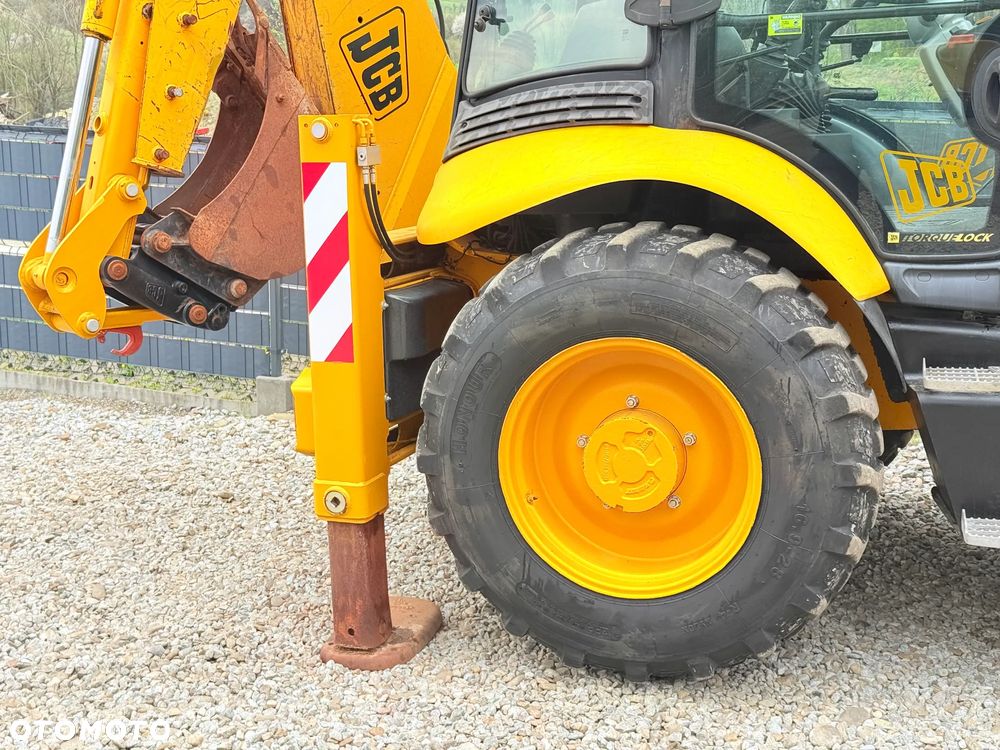 JCB * Koparko Ładowarka JCB 4CX * Joystick * TORQUELOCK * Bardzo Dobry Stan * - 27