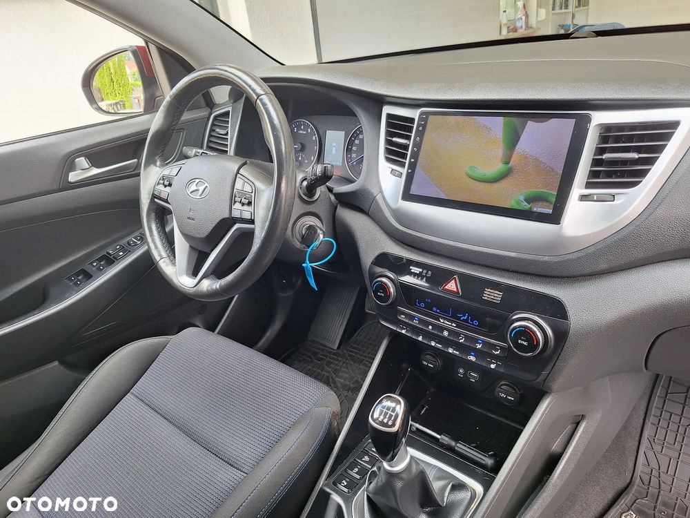 Hyundai Tucson blue 1.6 GDi 2WD Navi - 19
