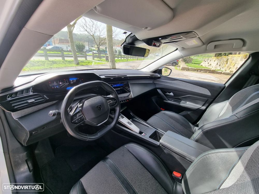 Peugeot 308 1.2 PureTech Allure EAT8 - 21