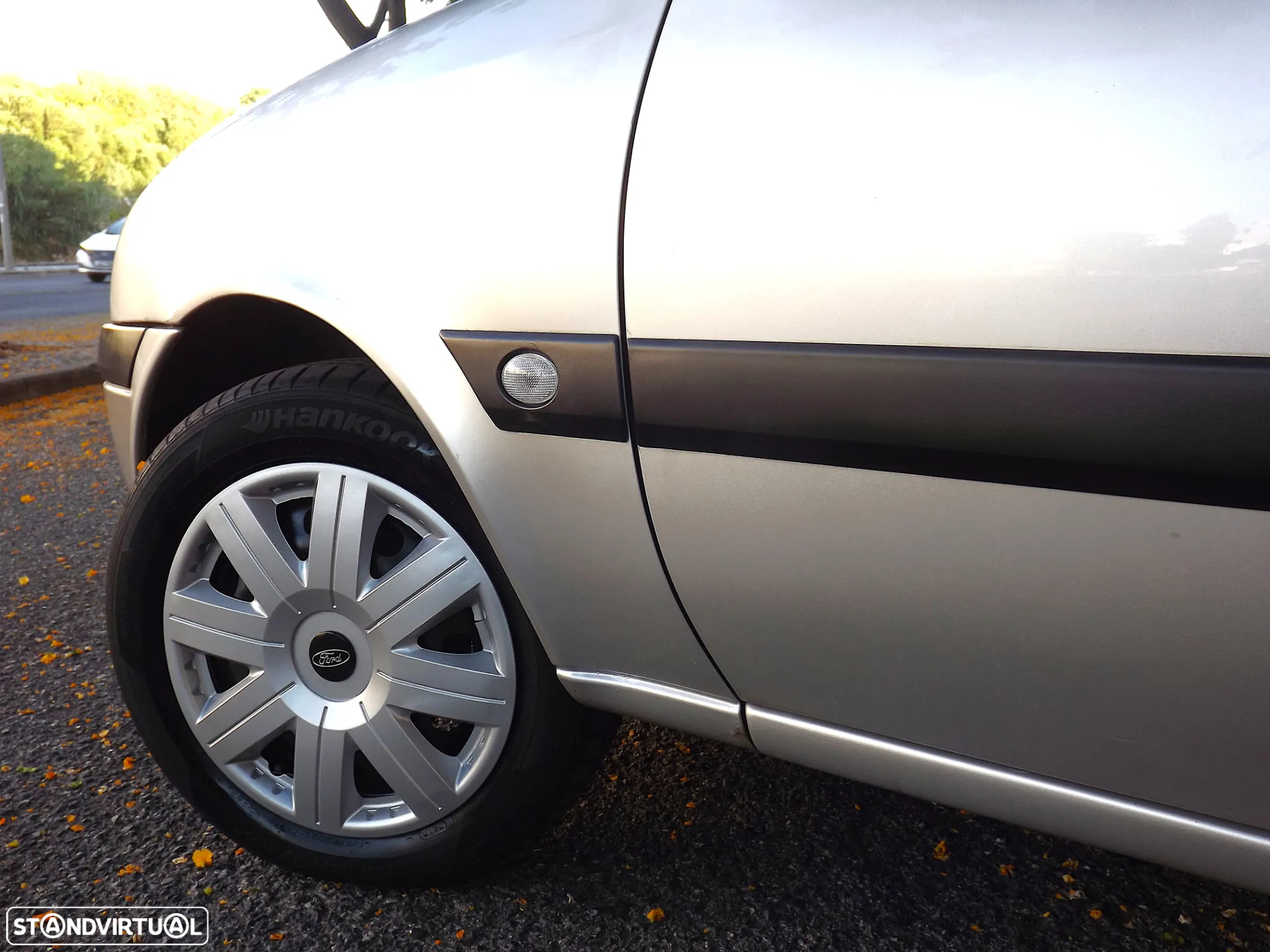 Ford Fiesta 1.25 Techno - 10