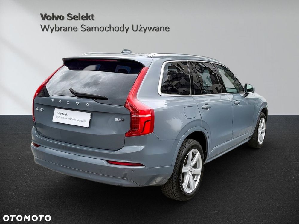 Volvo XC 90 - 9