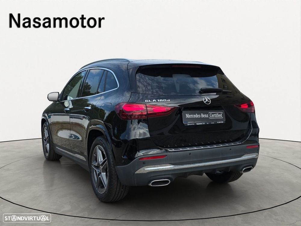 Mercedes-Benz GLA 180 - 3