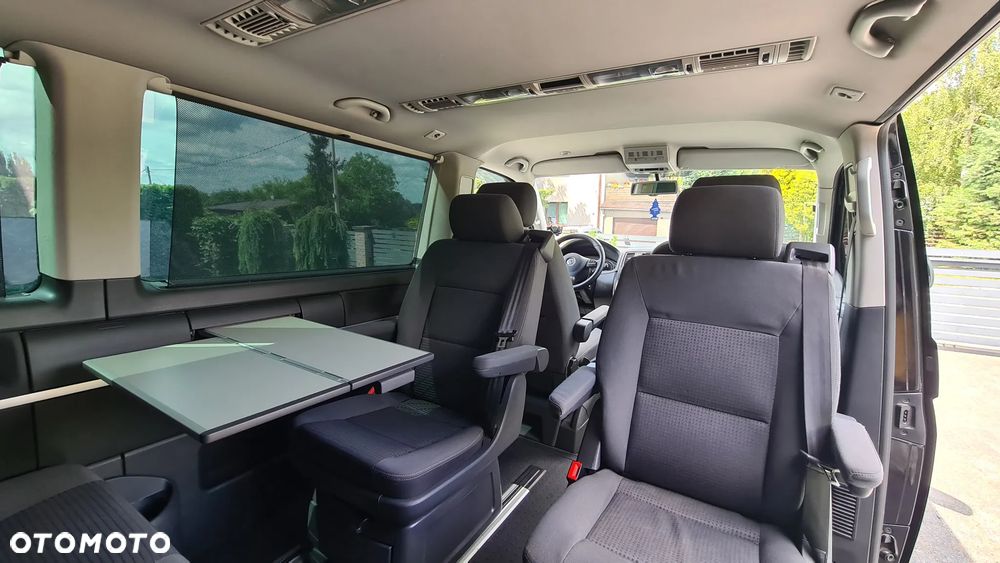 Volkswagen Multivan - 13