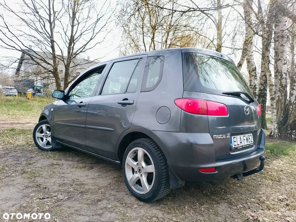 Mazda 2 - 5