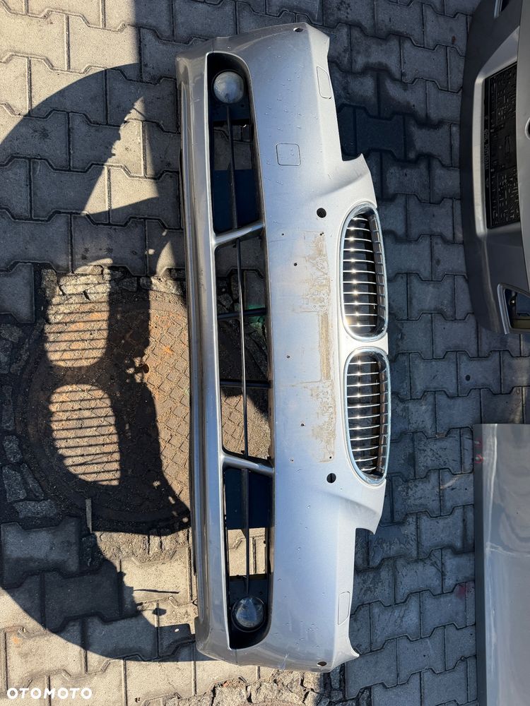 Zderzak przód przedni e60 e61 przedlift A08 Silbergrau kompletny pdc spryskiwacze - 1