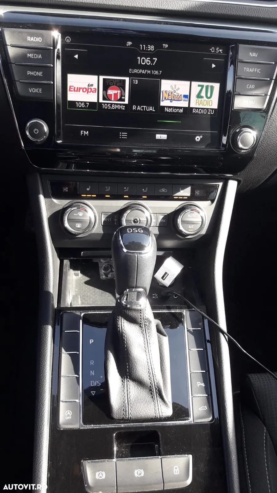 Skoda Superb 1.6 TDI DSG Ambition - 4