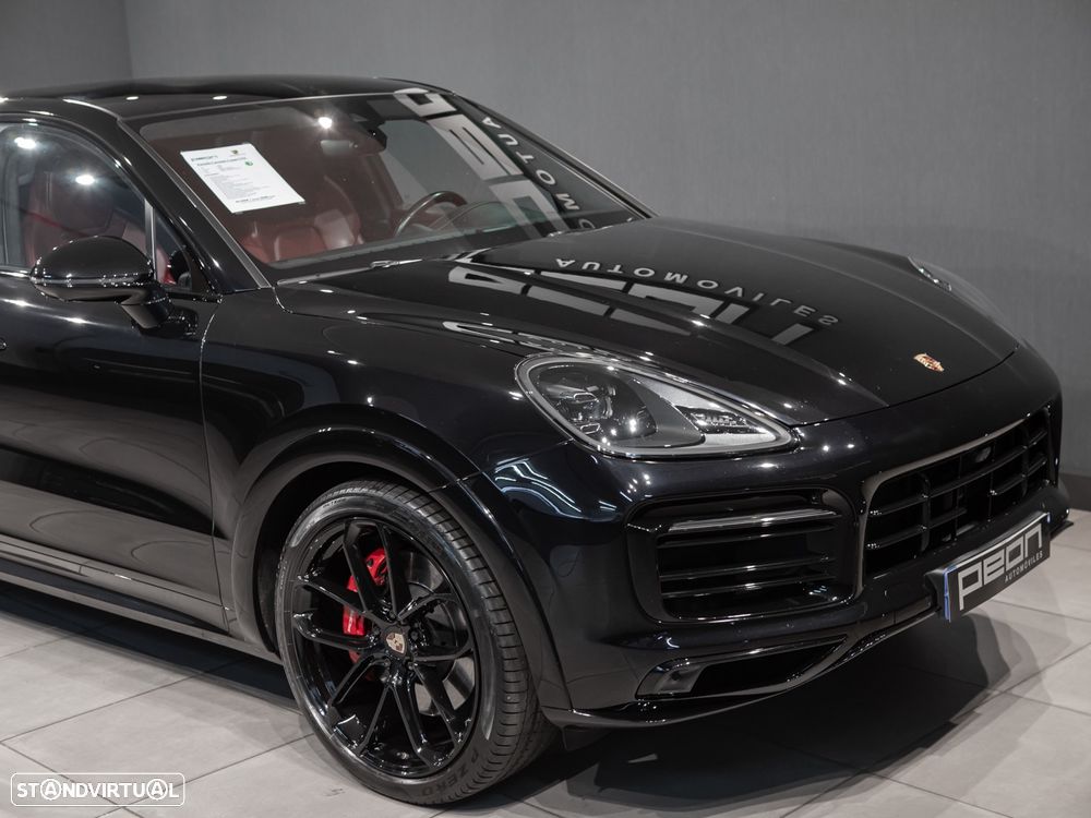 Porsche Cayenne Coupé GTS - 22