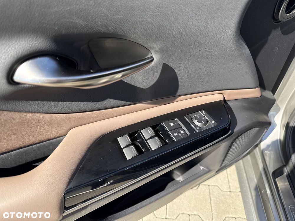 Lexus ES 300h Business Edition - 20