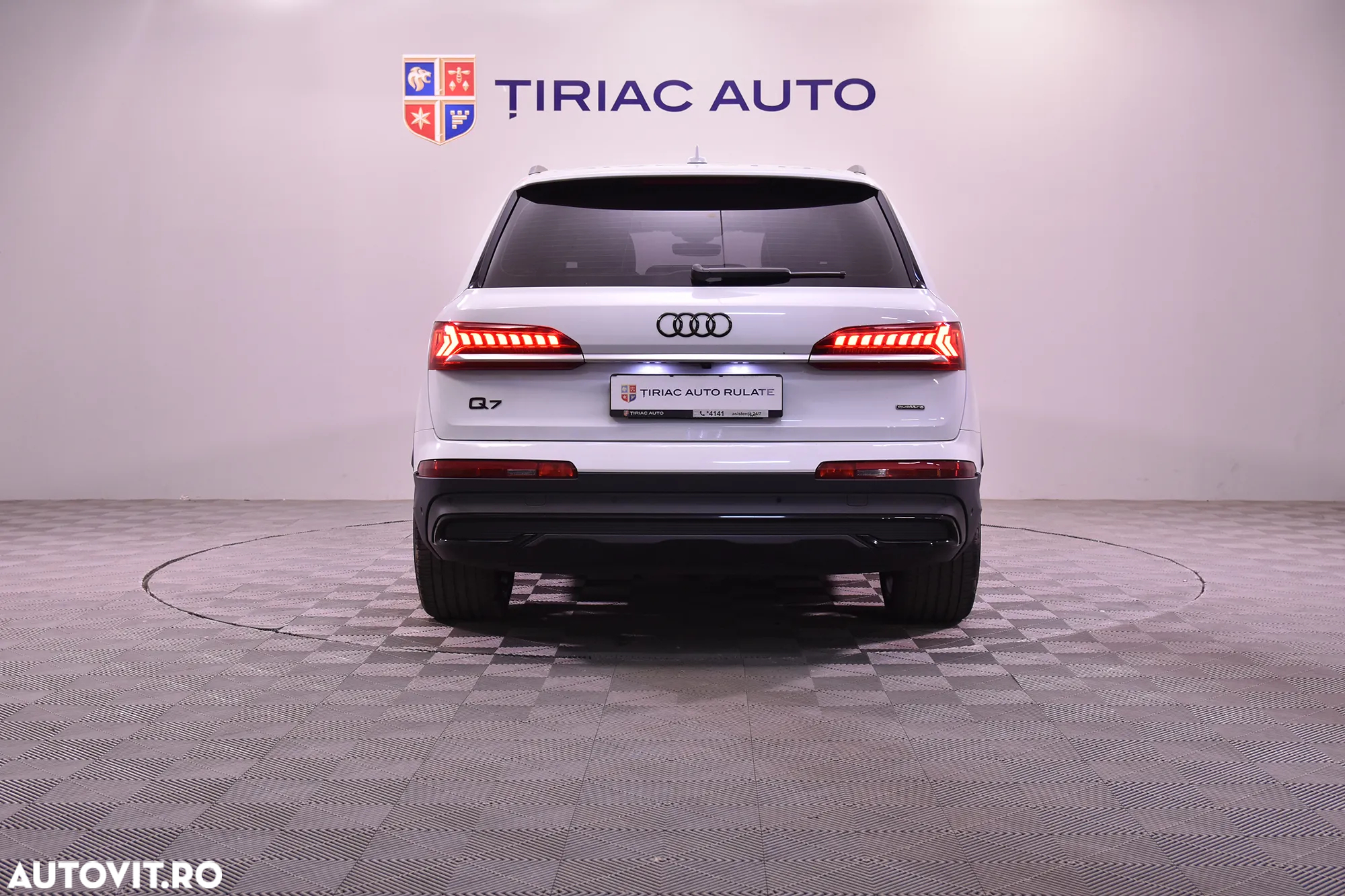 Audi Q7 55 TFSI quattro Tiptronic - 4