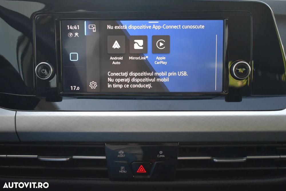 Volkswagen Golf 1.0 eTSI DSG MHEV Life - 14