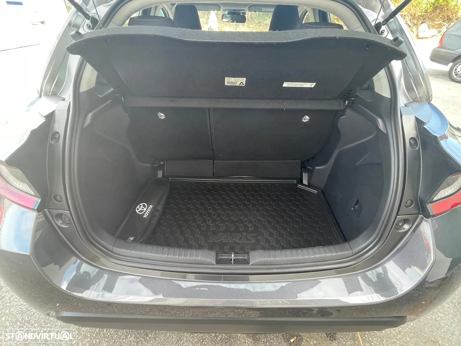 Toyota Yaris 1.0 VVT-i Comfort Plus - 31