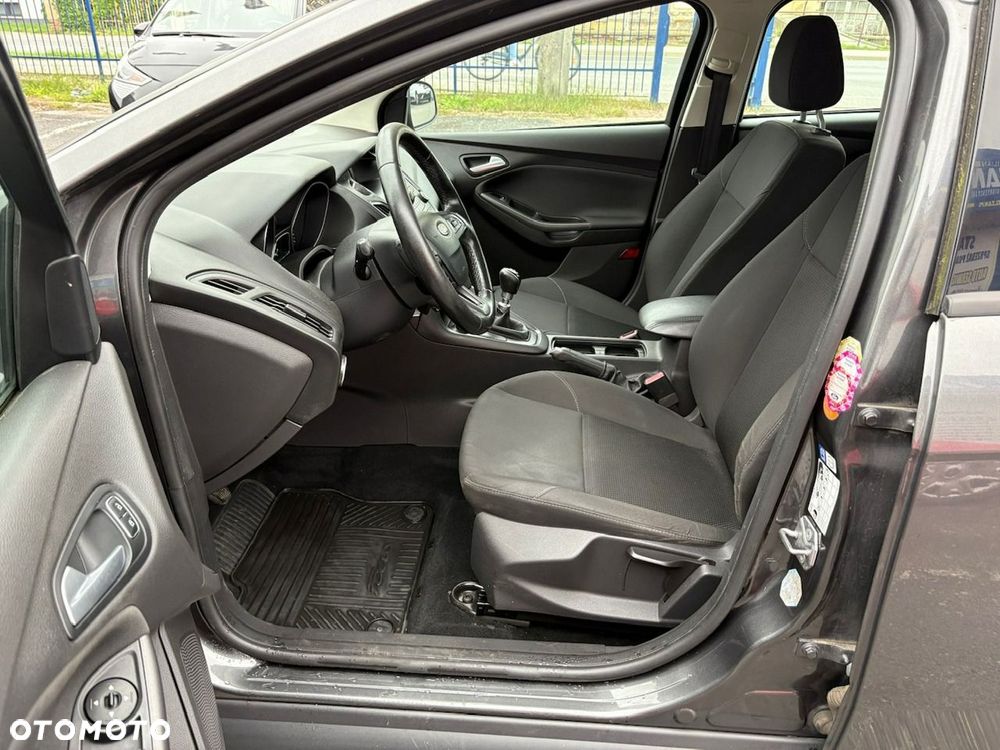 Ford Focus - 11