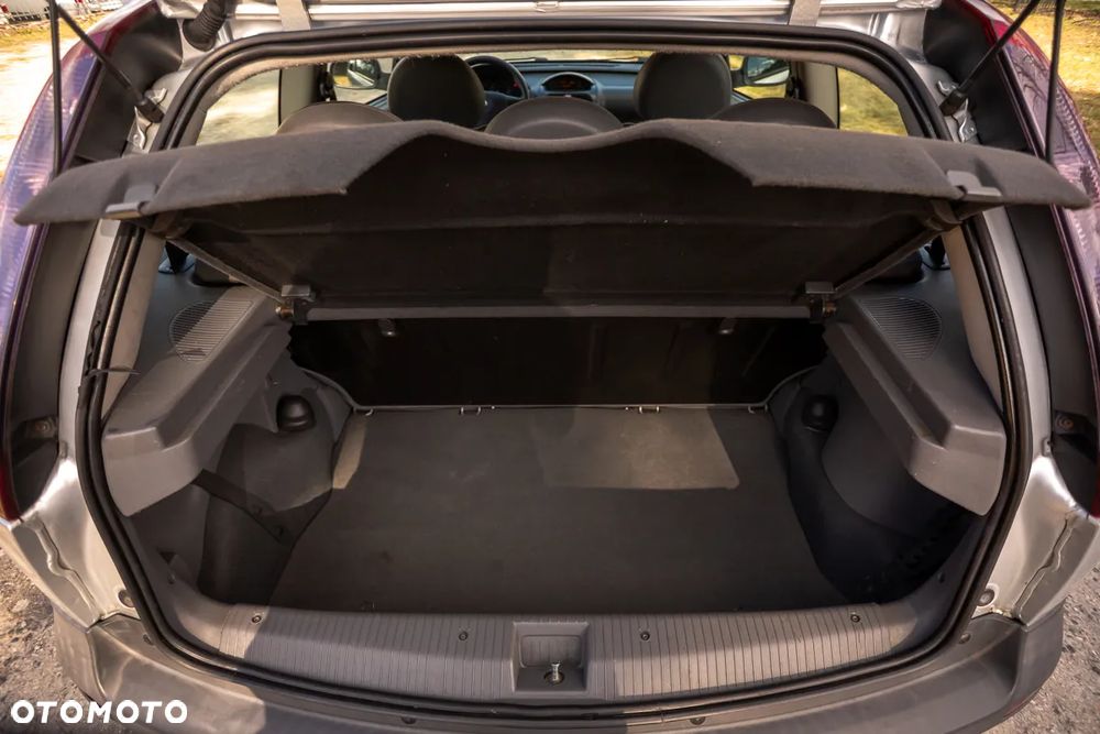 Opel Corsa 1.2 16V - 28