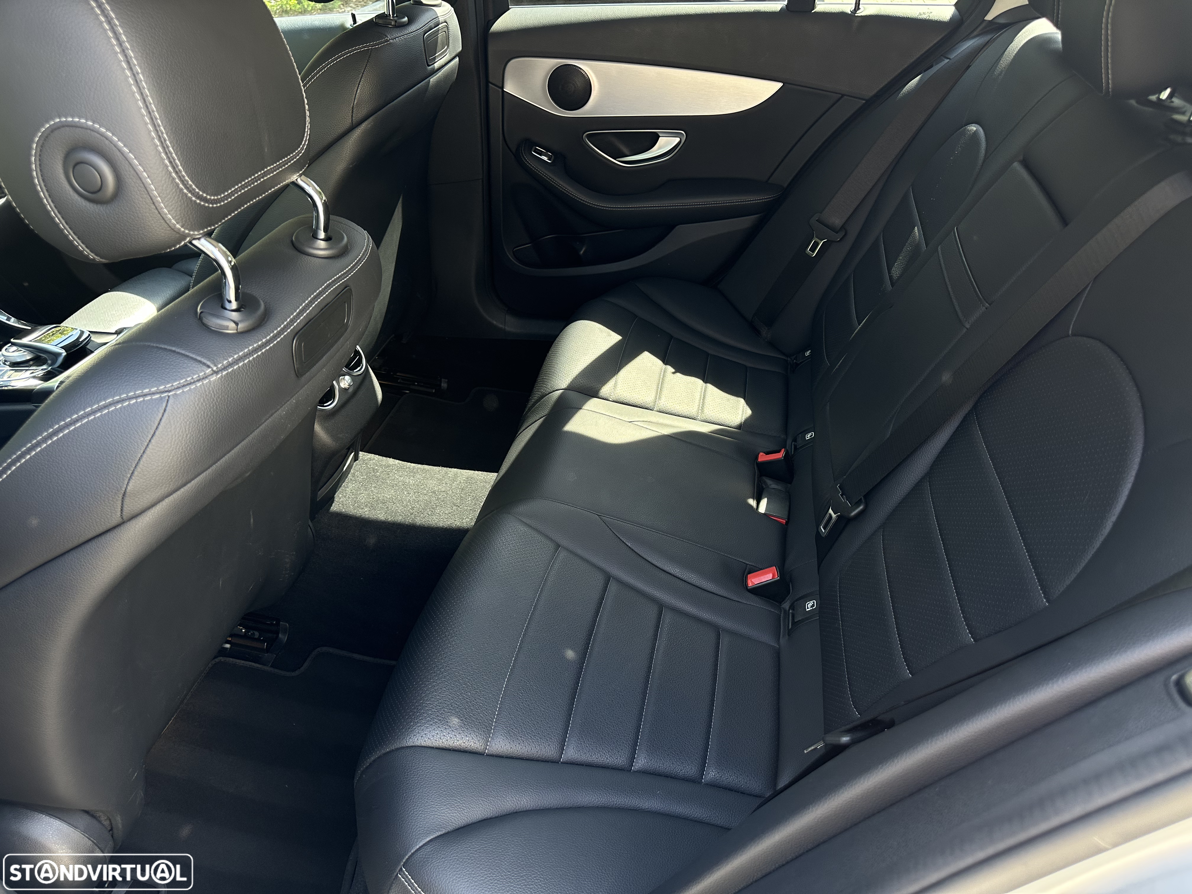 Mercedes-Benz C 350 e - 37