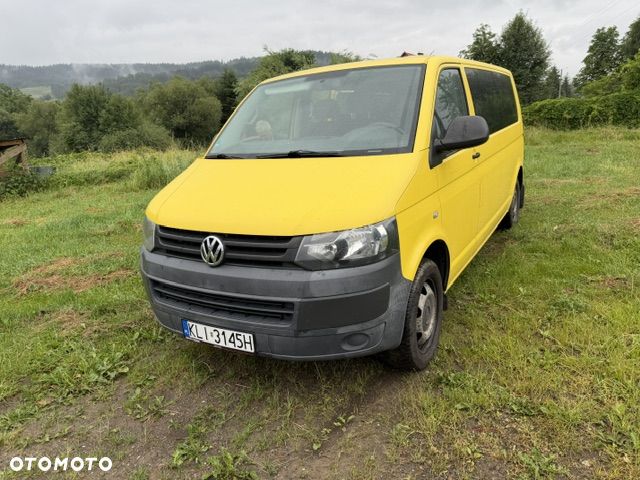 Volkswagen Caravelle - 1