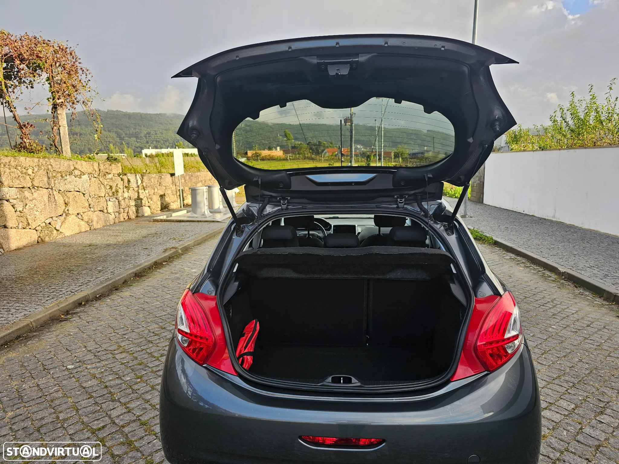 Peugeot 208 1.2 VTi Active - 16