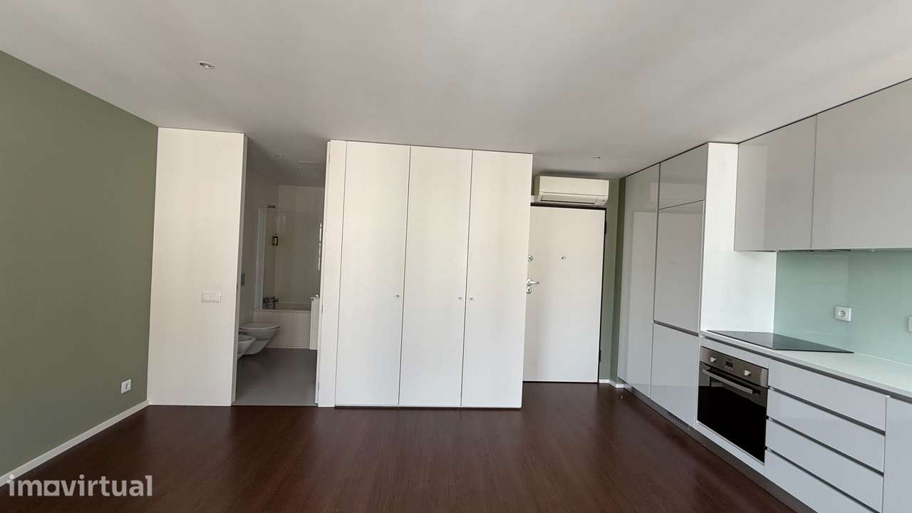 Apartamento T0 - Centro Histórico de Guimarães - Grande imagem: 2/27