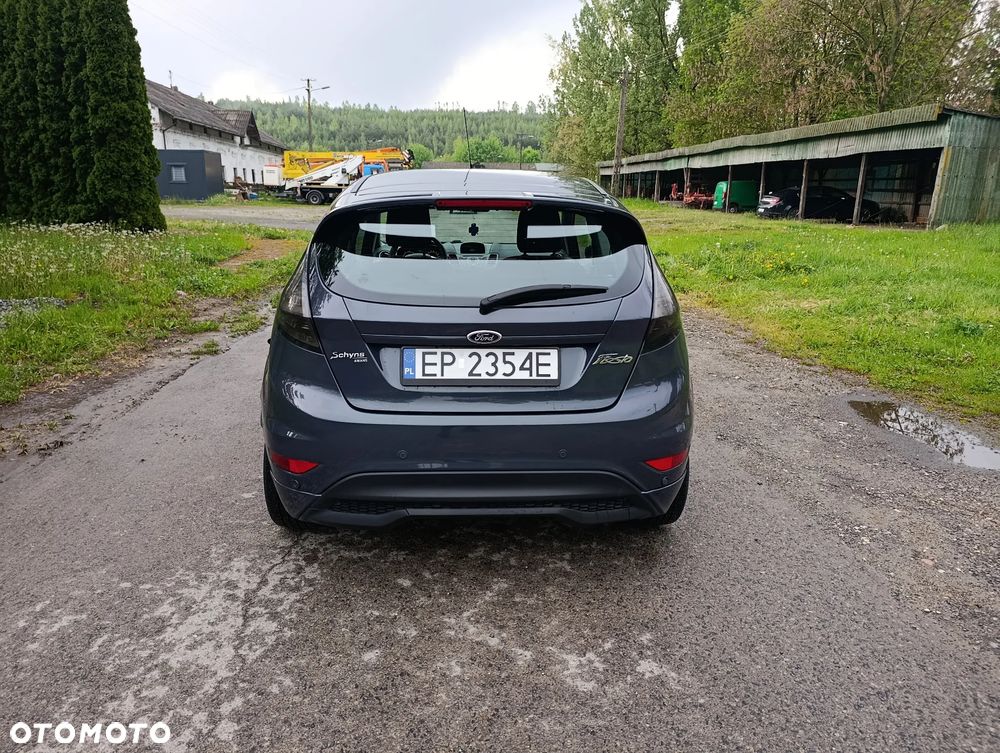 Ford Fiesta 1.5 TDCi St&St SYNC Edition - 4