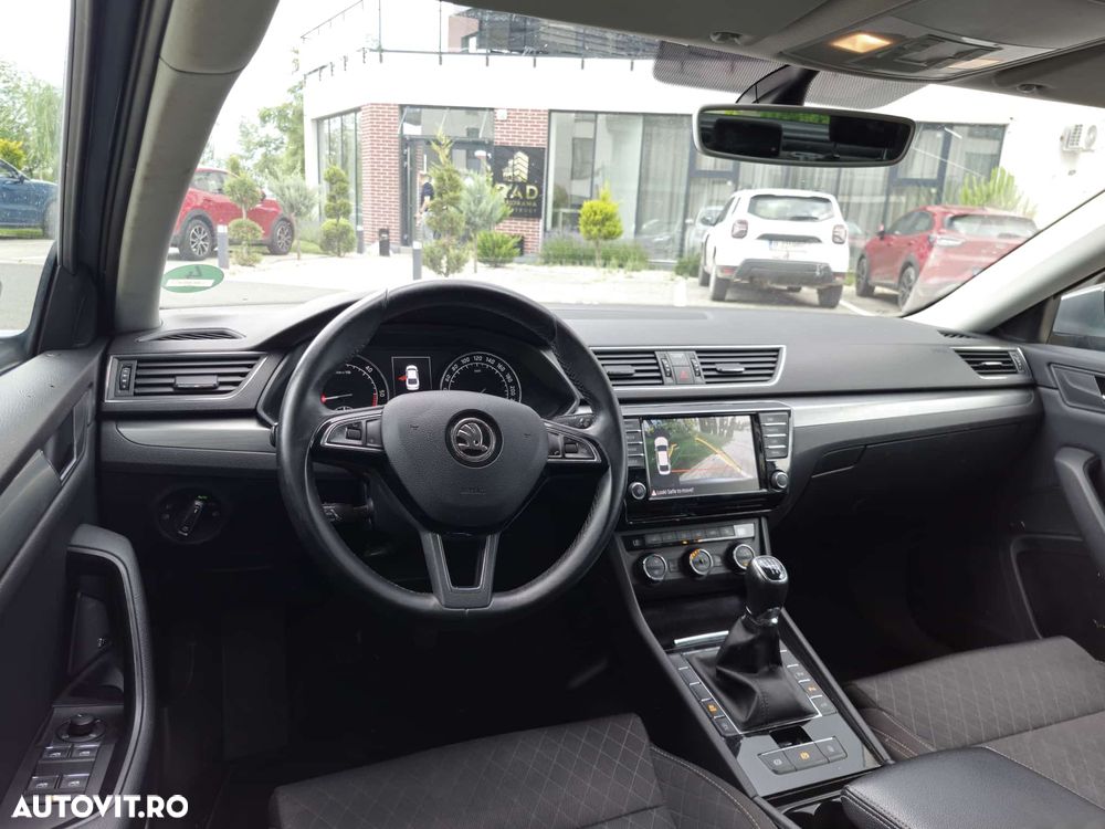 Skoda Superb 2.0 TDI Style - 7