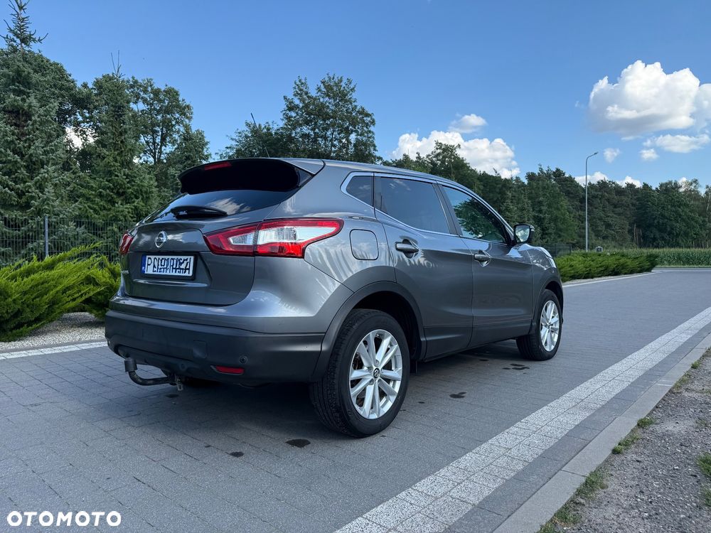 Nissan Qashqai 1.6 dCi 4 x 4 DPF tekna - 8