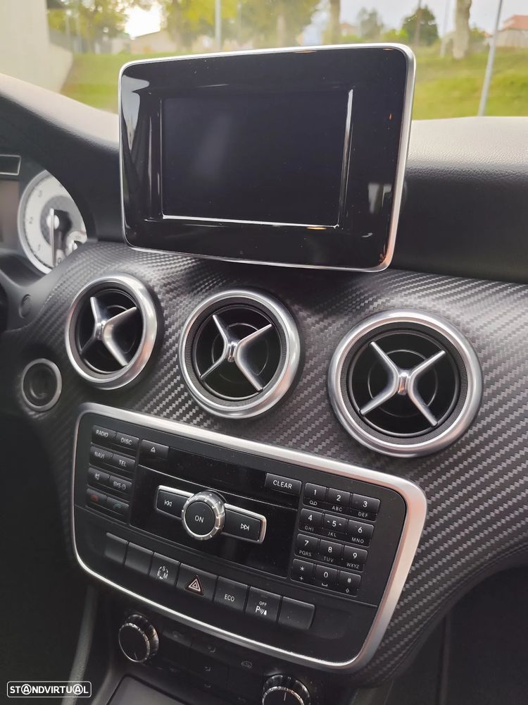 Mercedes-Benz A 180 CDI 7G-DCT AMG Line - 12
