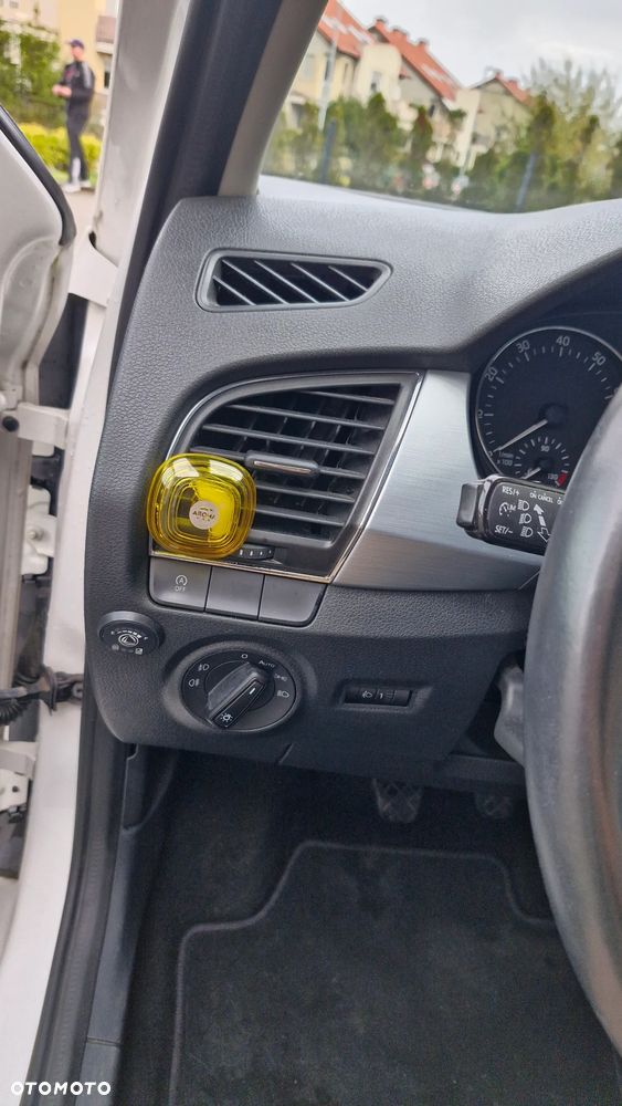 Skoda Fabia 1.0 Ambition - 14