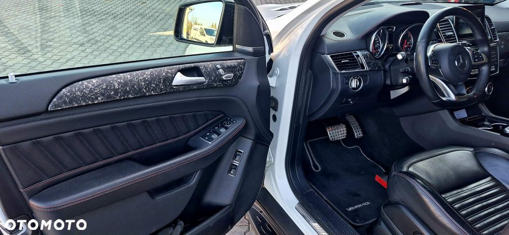 Mercedes-Benz GLE - 16