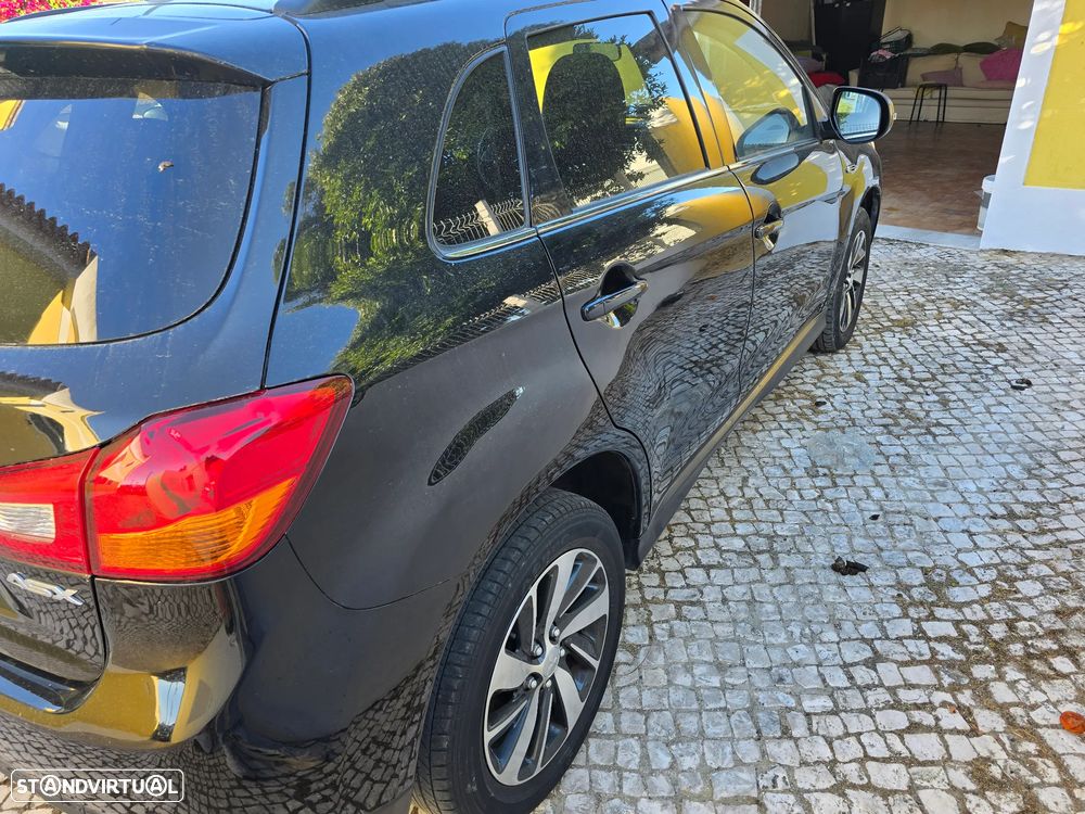 Mitsubishi ASX 1.8 DI-D Cross City - 3