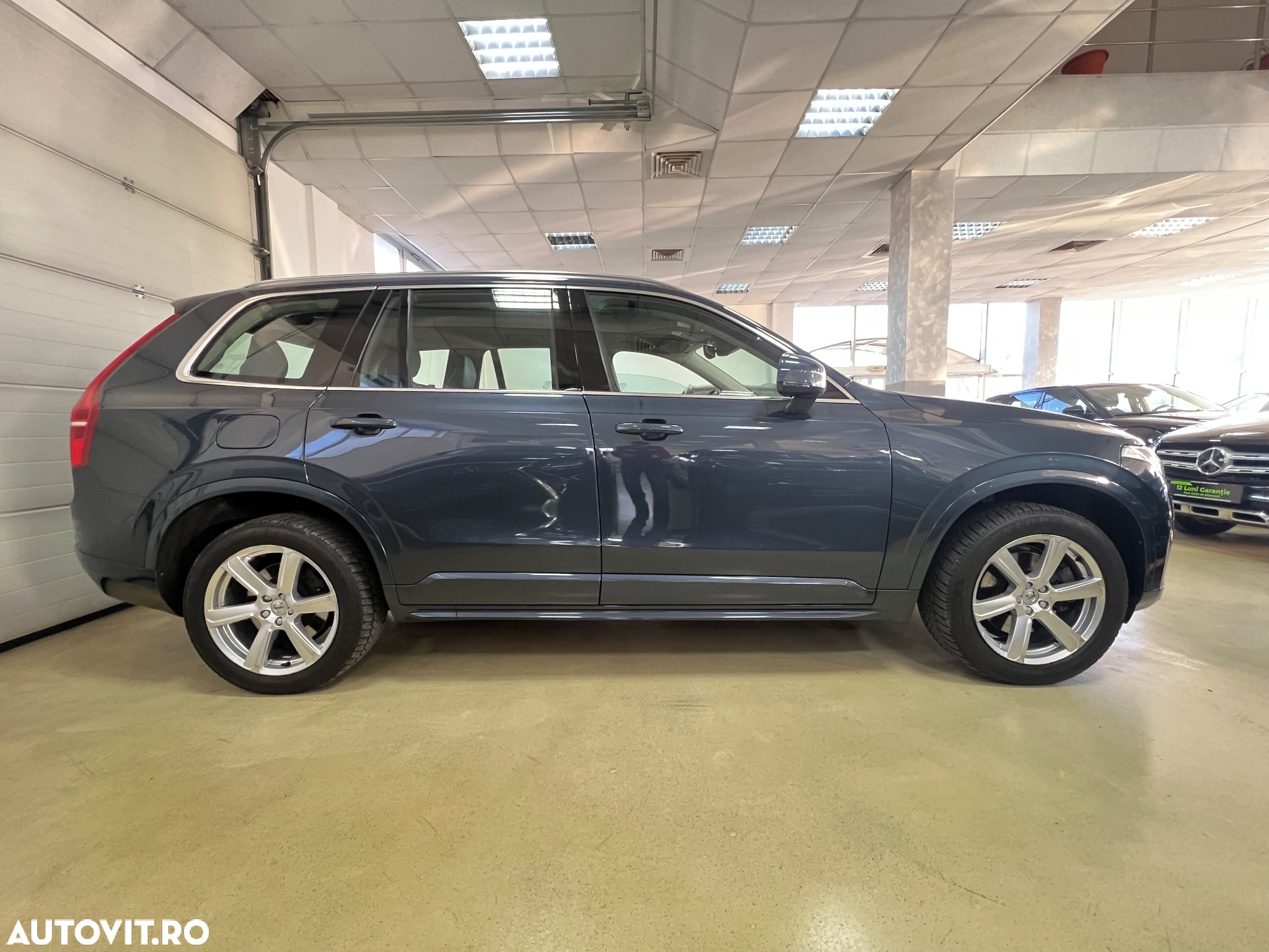 Volvo XC 90 B5 D AWD Geartronic Momentum - 8