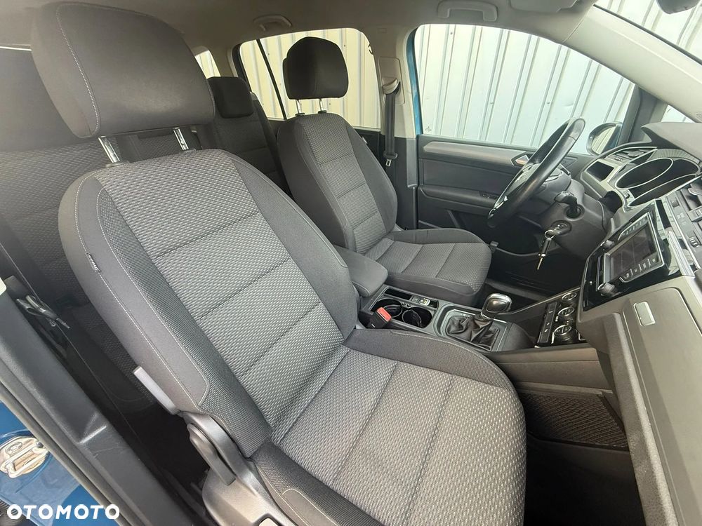 Volkswagen Touran 1.6 TDI SCR BlueMotion Technology DSG Comfortline - 12