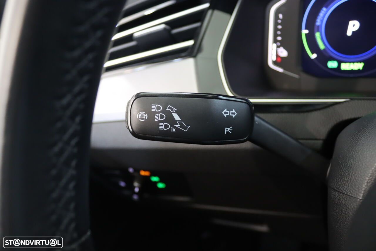 VW Passat Variant 1.4 TSI GTE Plug-in - 14