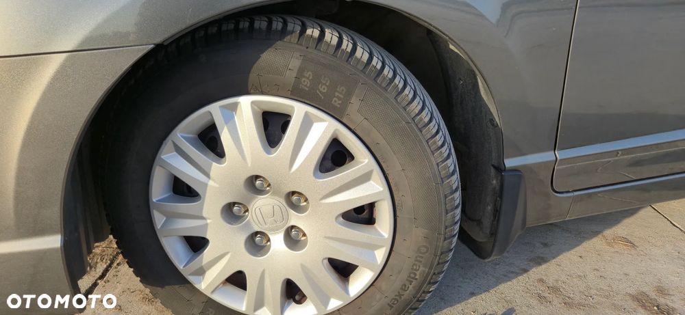 Honda Civic 1.8 Comfort - 14