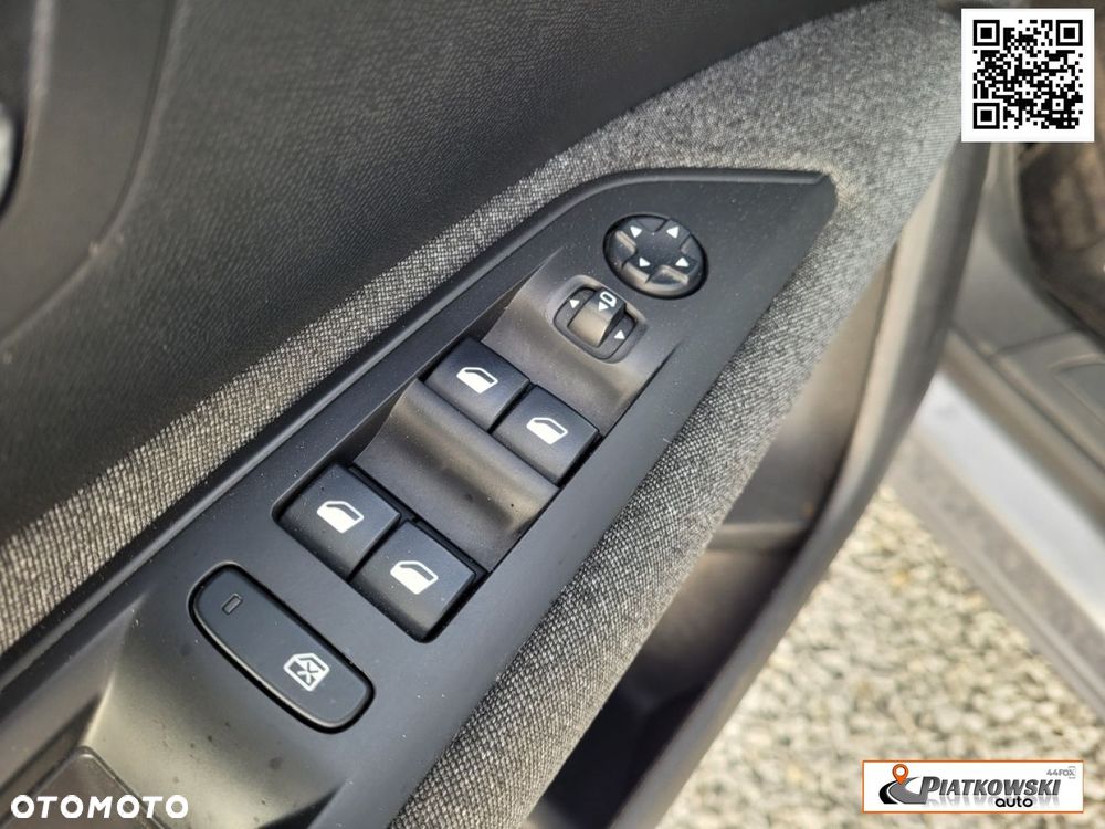 Peugeot 3008 1.2 PureTech Active S&S EAT6 - 24
