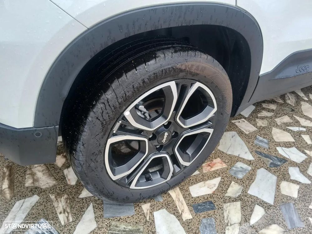 Jeep Avenger 1.2 e-Hybrid Summit DCT - 3