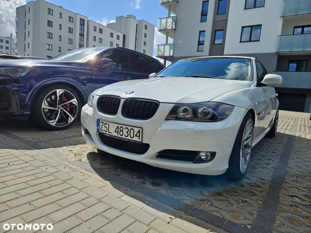 BMW Seria 3 320i - 8