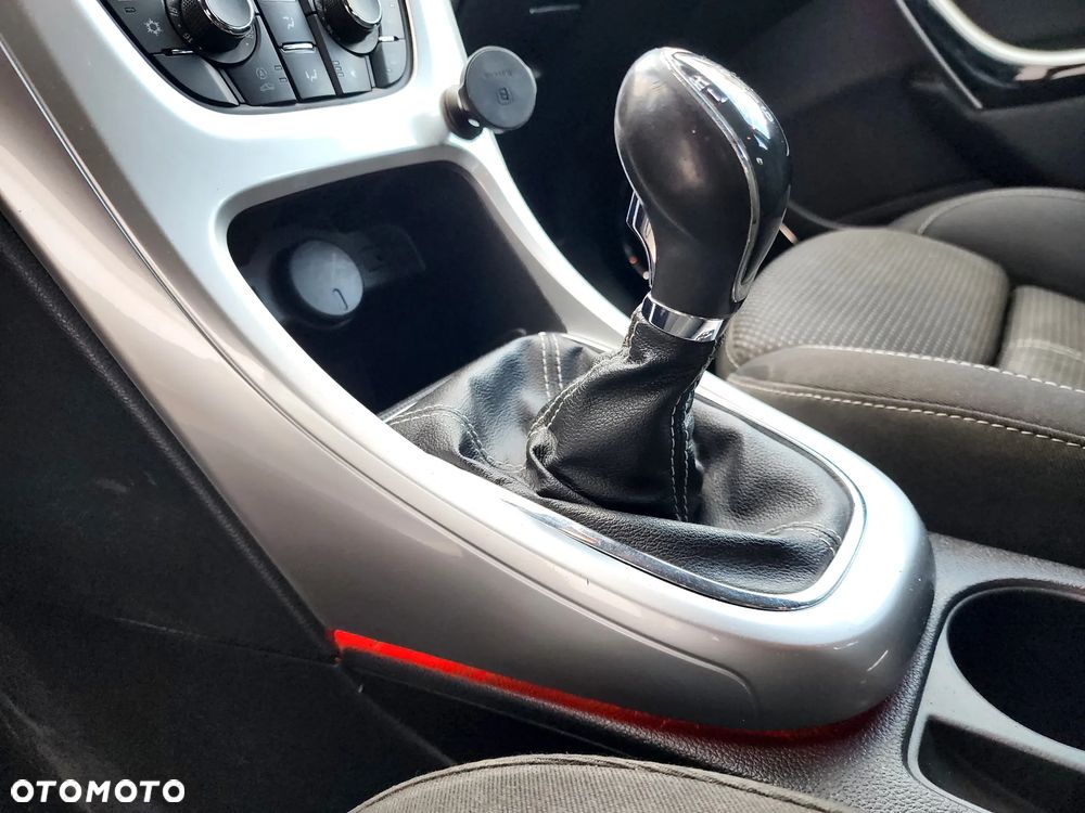 Opel Astra 1.6 Turbo Edition Sport - 32