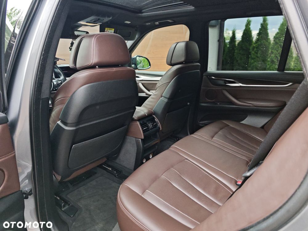 BMW X5 M M50d - 13