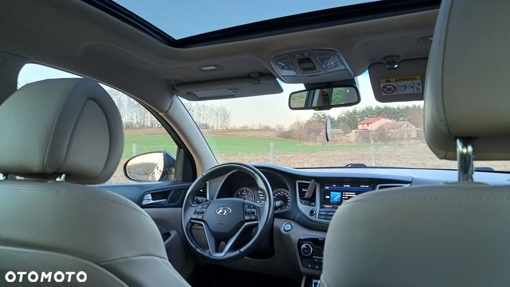 Hyundai Tucson 2.0 CRDI Premium 4WD - 27