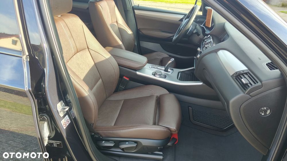 BMW X4 xDrive20i - 31