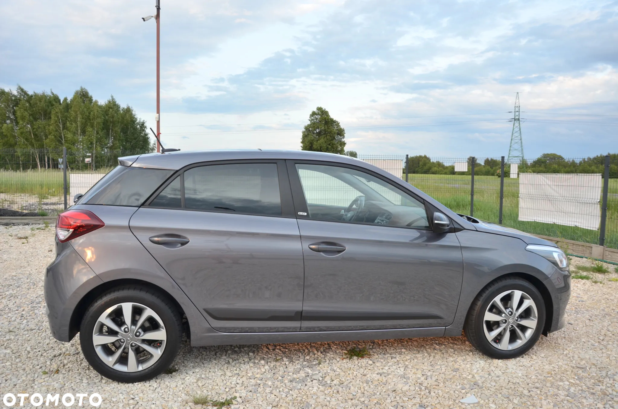 Hyundai i20 1.4 Premium - 16