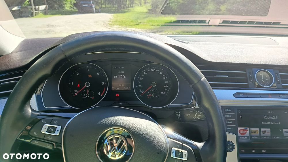 Volkswagen Passat 2.0 TDI BMT Highline - 13