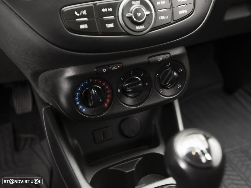 Opel Corsa Van Outro - 13